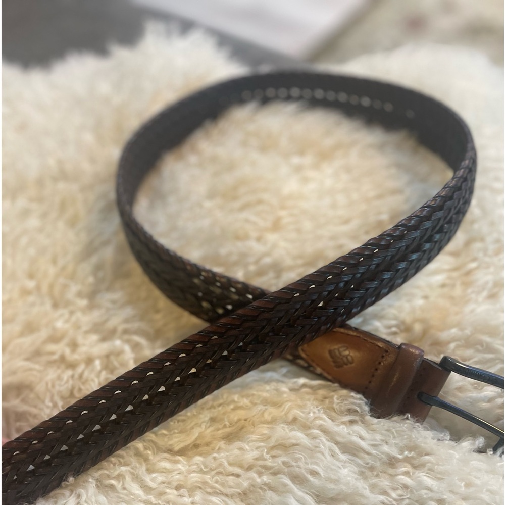 COLUMBIA Men’s Braided/Woven dark brown belt. Gently worn no sign of wear EUC